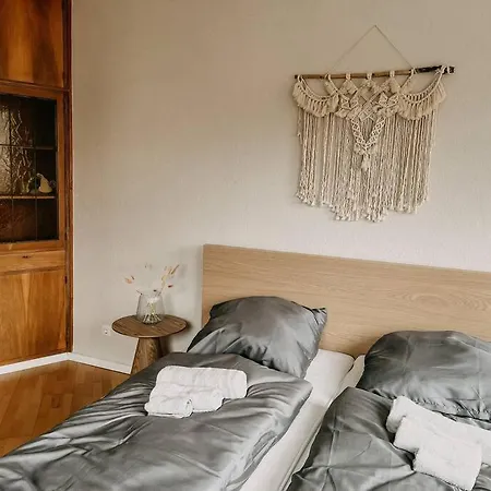 Apartment Geraeumig, Zentral, Messe Nah! Be1r